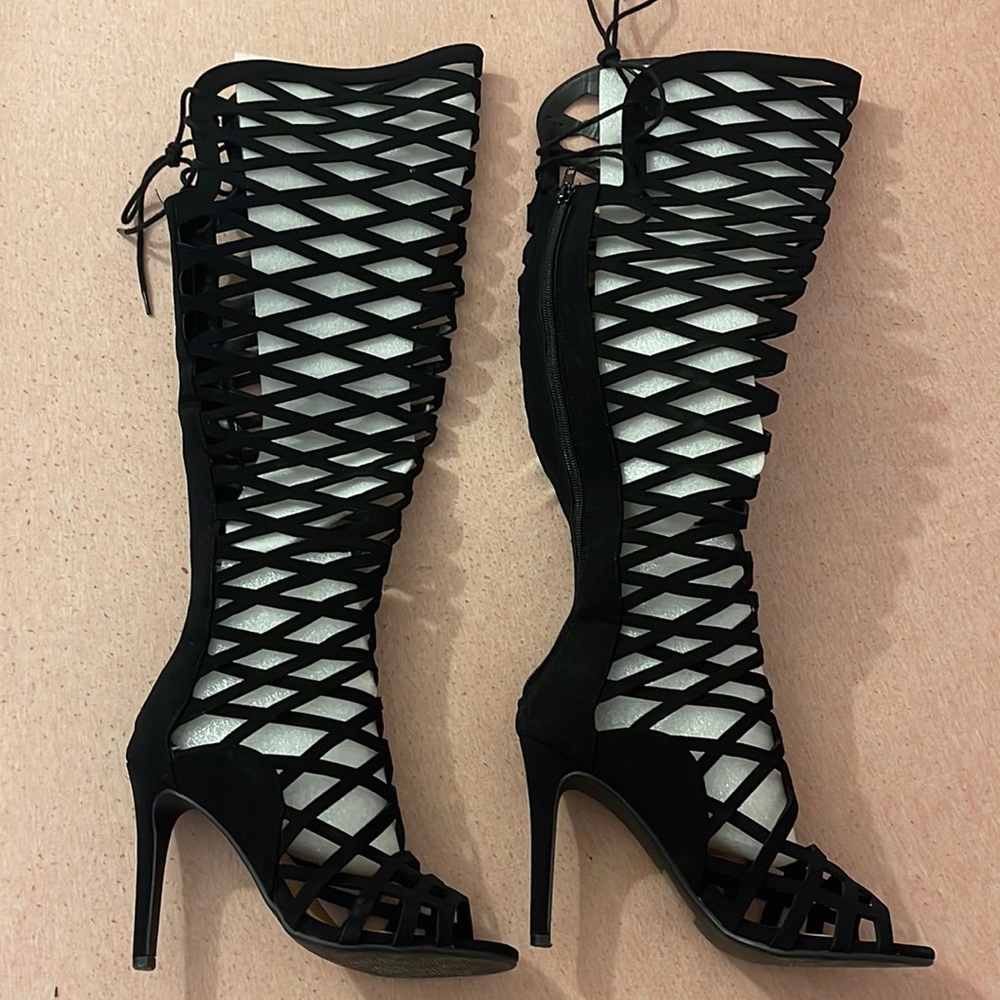 Fences Heel
